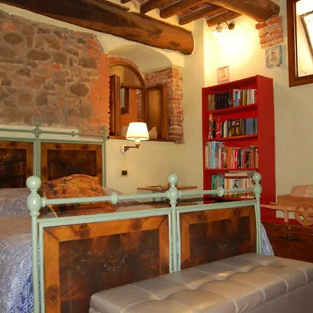 Casa Arcobaleno Apartment *